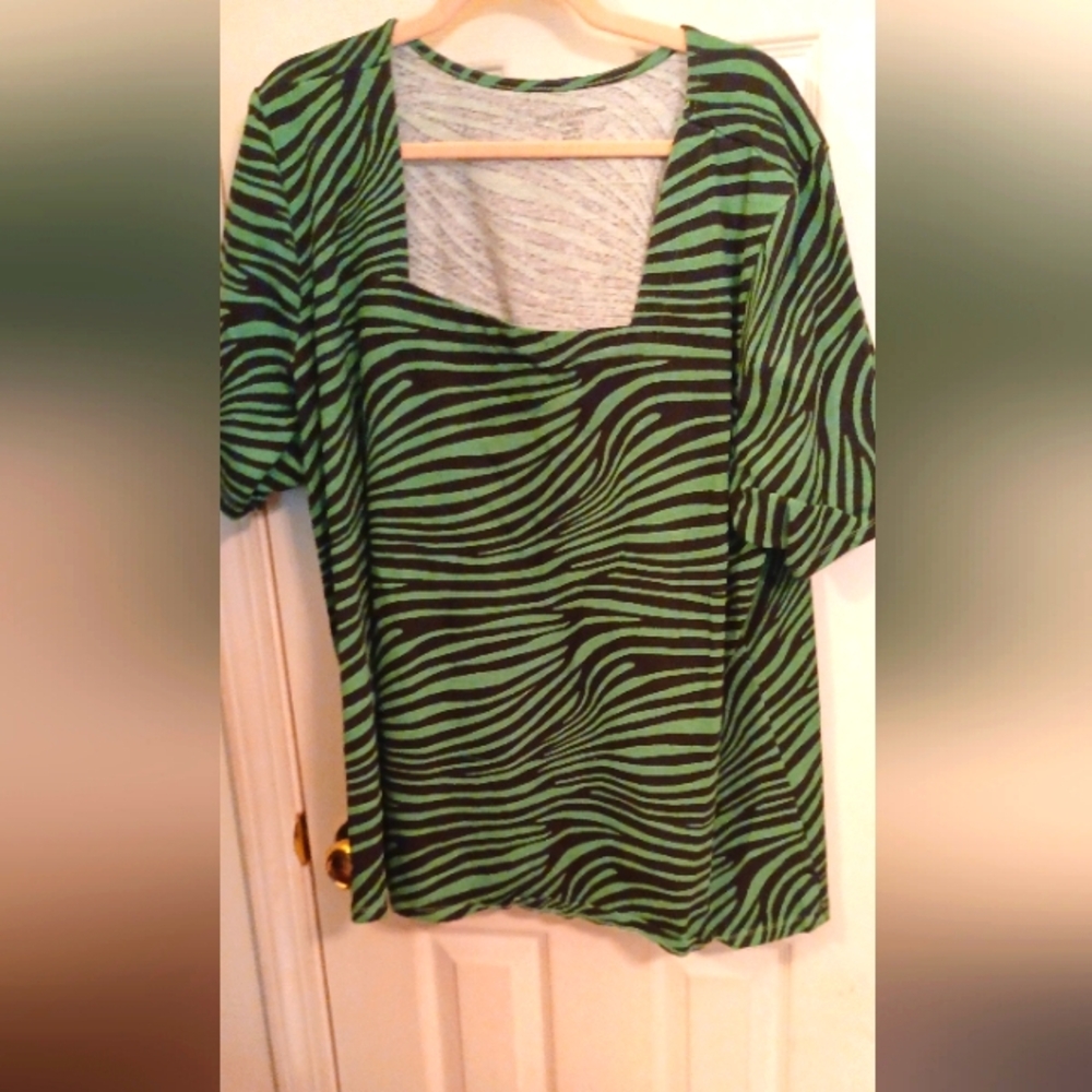 New Jessica London top